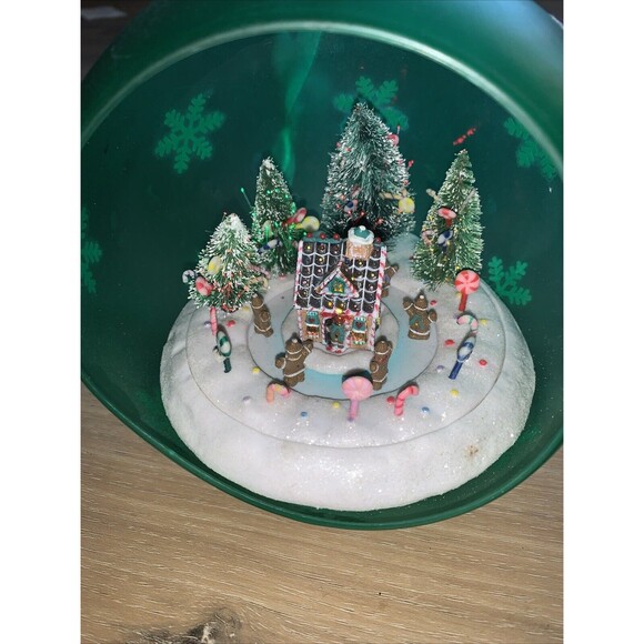Animated Lighted Musical Ornament Plastic Gingerbread House Green Countertop - Picture 6 of 9